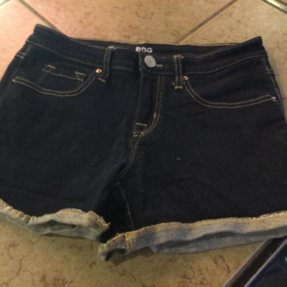 BDG dark denim mid rise shorties 27w
